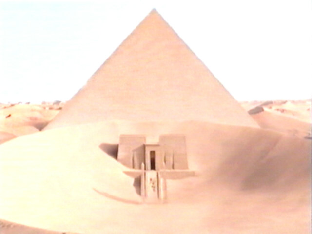 Pyramida na Abydosu.jpg